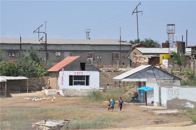 Bakıdakı "Duzlu göl" xəstəlik mənbəyidir? - FOTO