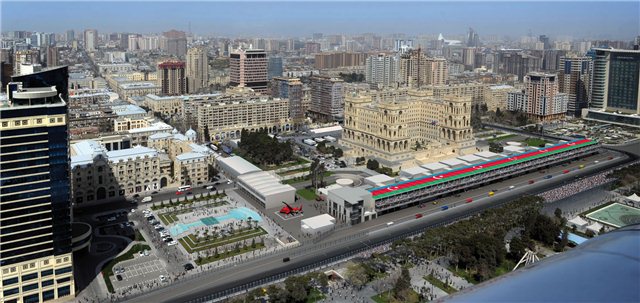 Гоночная трасса "Формулы-1" в Баку - ФОТО