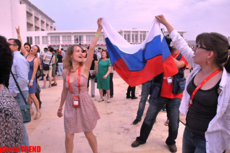 В Баку состоялась российская вечеринка "Бурановских бабушек" и известных певцов - ОБНОВЛЕНО - ФОТО