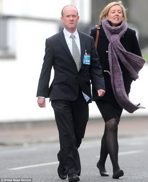 Полицейский, ставший Интернет-мемом, получил 440 000 фунтов стерлингов – ФОТО – ВИДЕО