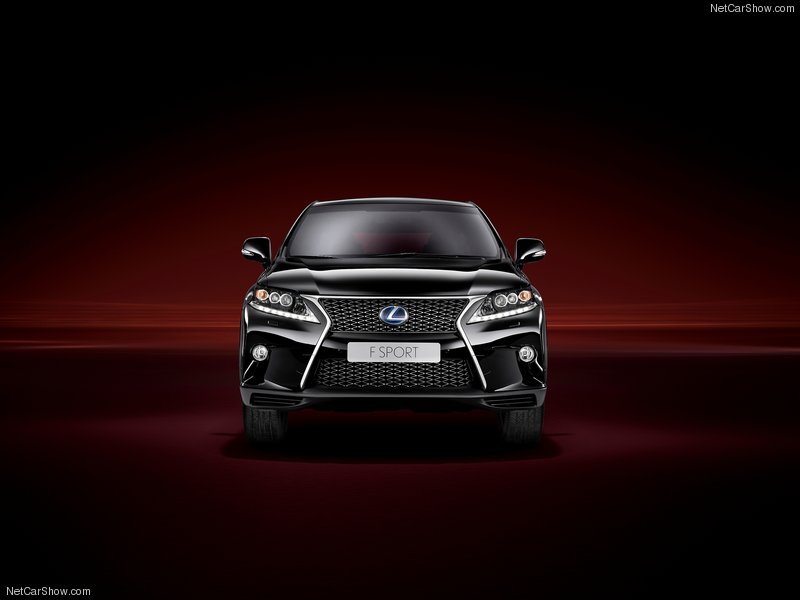Lexus представил сразу два новых внедорожника в Женеве - ФОТОСЕССИЯ