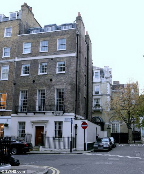 Британский миллиардер "зароет" в землю $400 млн - ФОТО