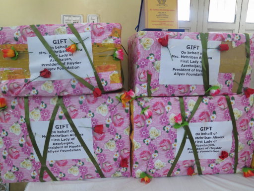 В детском доме-школе в пакистанском городе Лахор состоялась гуманитарная акция при поддержке Первой леди Азербайджана Мехрибан Алиевой - ФОТО