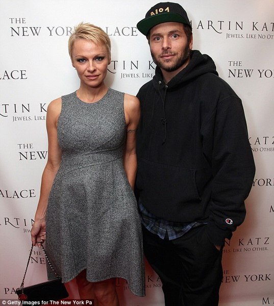 Памела Андерсон воссоединилась с бывшим мужем – ФОТО