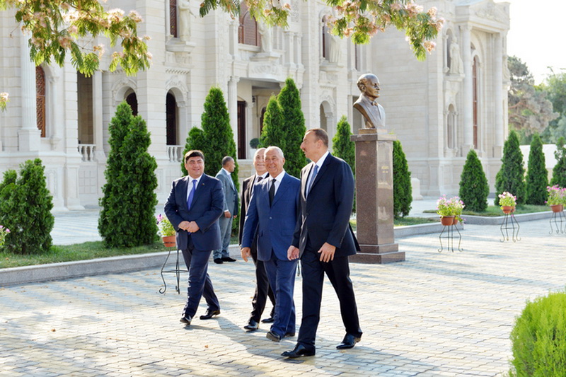 Президент Ильхам Алиев: "В Азербайджане реализуются грандиозные проекты" – ОБНОВЛЕНО - ФОТО