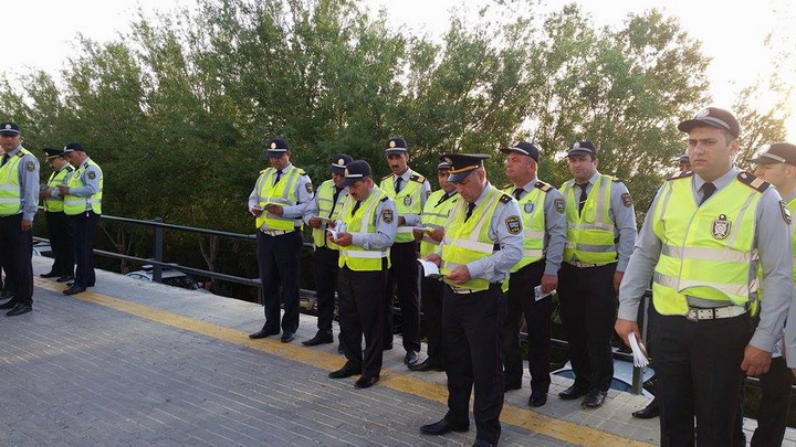 Yol polisinin xarici vətəndaşla ünsiyyətində problem olmayacaq – FOTO