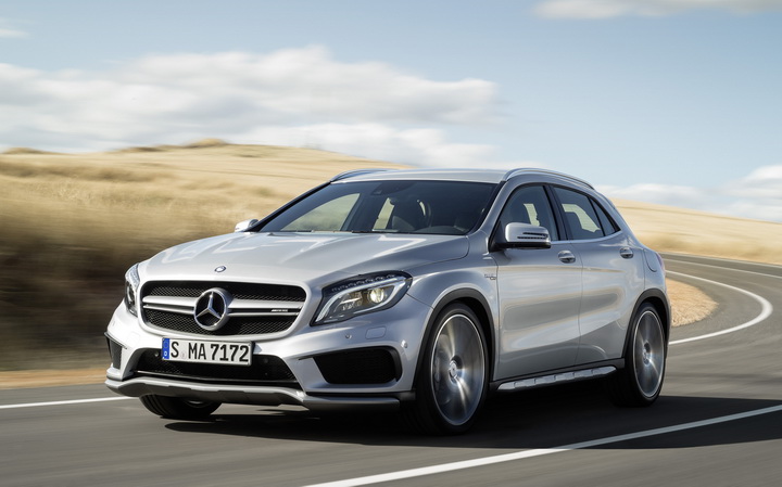 Моторы Mercedes-Benz CLA 45 и GLA 45 AMG нереально усилили - ФОТО