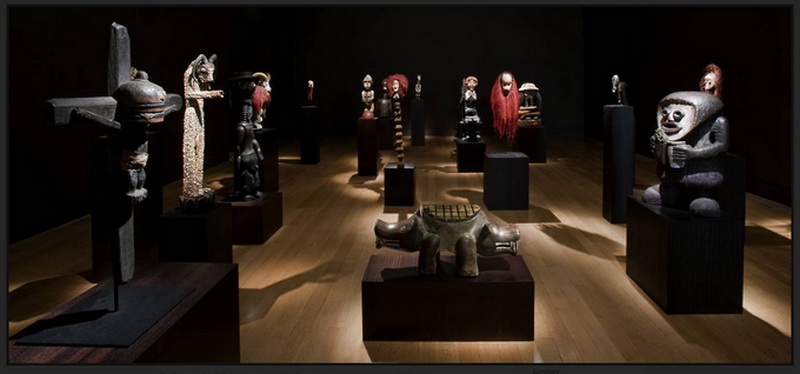 "Картинная галерея Day.Az": Эпатажные работы художников - ФОТО