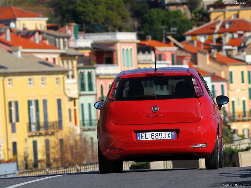 Цена и качество: Новый обновленный Fiat Punto 2012 - ФОТОСЕССИЯ