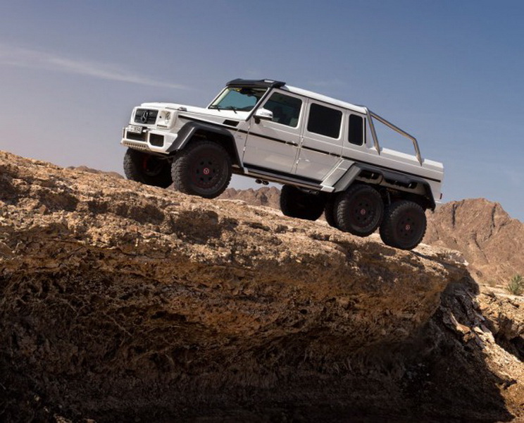 Немцы представили шестиколесный Mercedes-Benz G63 AMG 6x6 - ФОТО - ВИДЕО