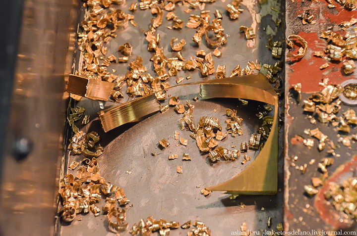 Как делают медали для чемпионов - ФОТОСЕССИЯ