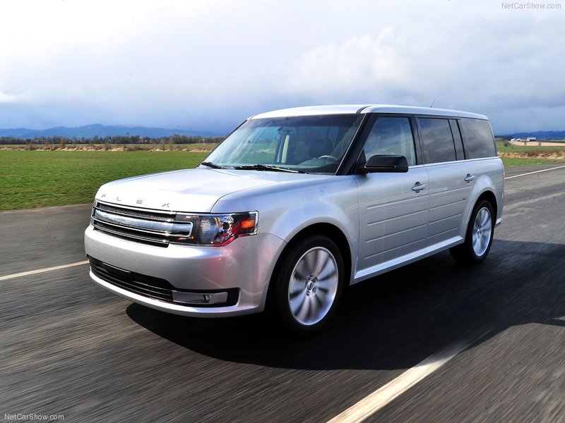 Новый семиместный внедорожник Ford Flex 2013 года - ФОТОСЕССИЯ