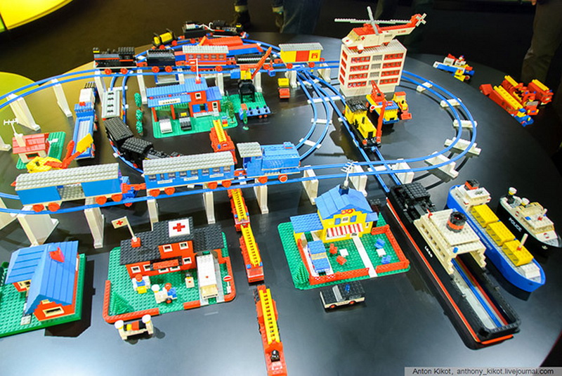 Музей LEGO – история "кубиков с пупырышками" - ФОТОСЕССИЯ