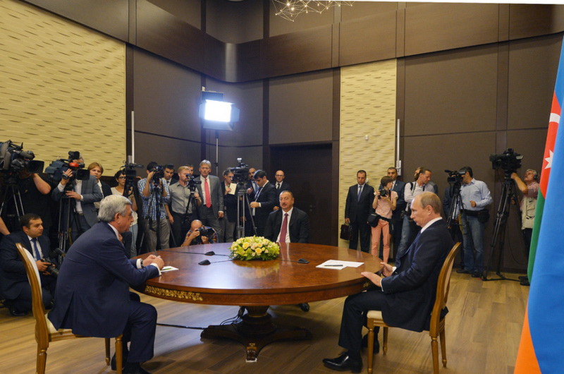Президент Ильхам Алиев: "Надеемся, что путем переговоров мы найдем решение по Карабаху, соответствующее международному праву и справедливости" - ОБНОВЛЕНО - ФОТО