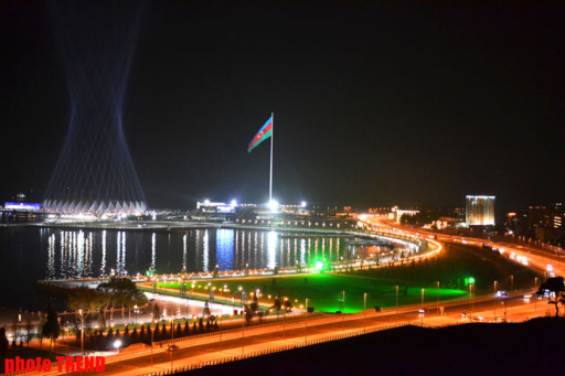Невероятное освещение Baku Crystal Hall - ФОТО