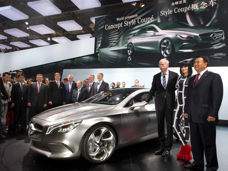 Mercedes CSC запустят в производство в 2013 году и назовут CLA - ФОТО