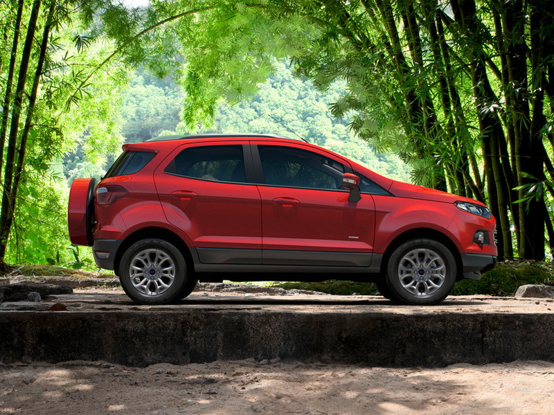 Ford выводит на рынок новый компактный кроссовер - ФОТОСЕССИЯ