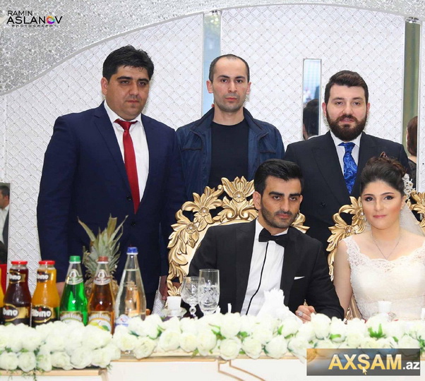 Azərbaycanlı müğənni evləndi – FOTO