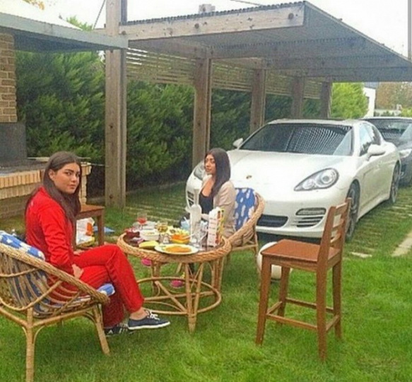 Açıq-saçıq İran qızları - FOTOLAR