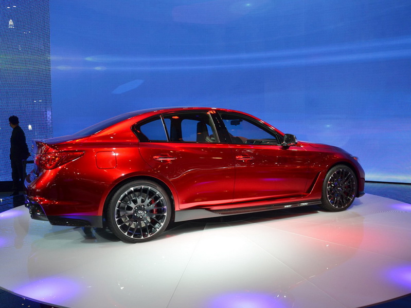 Седан Infiniti с мотором от суперкара близок к серийному производству - ФОТО