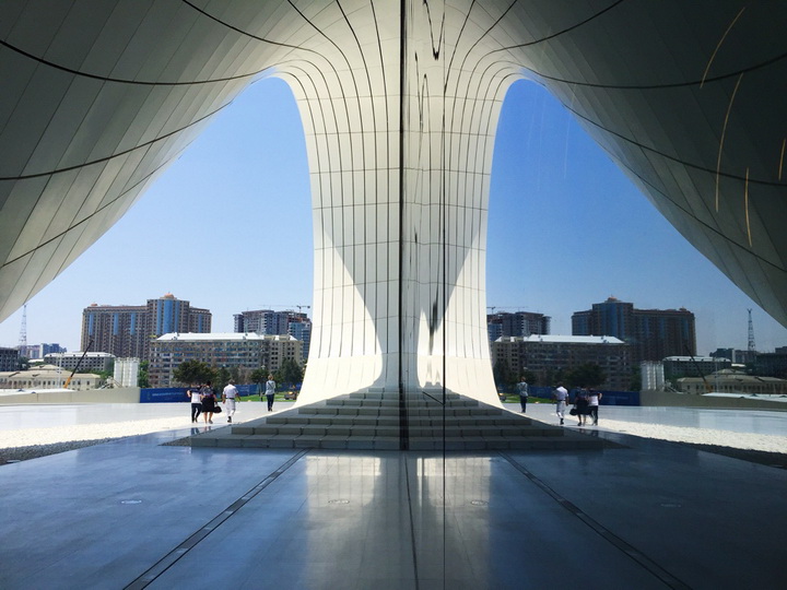 Центр Гейдара Алиева привел в восторг известного блогера - ФОТОГАЛЕРЕЯ