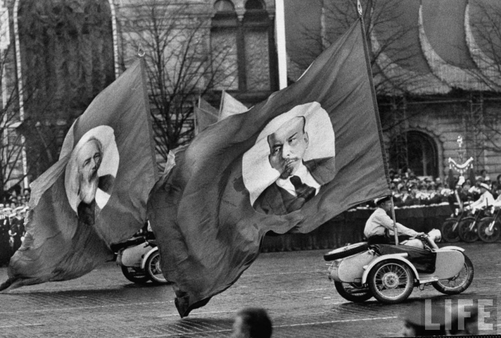 Майские празднования в Москве в 1958 году - ФОТОСЕССИЯ