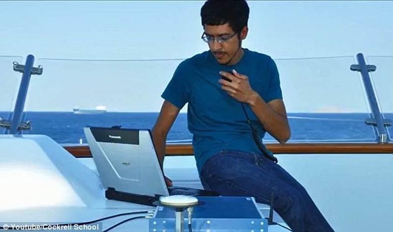 Студенты "угнали" яхту за $80 млн - ФОТО