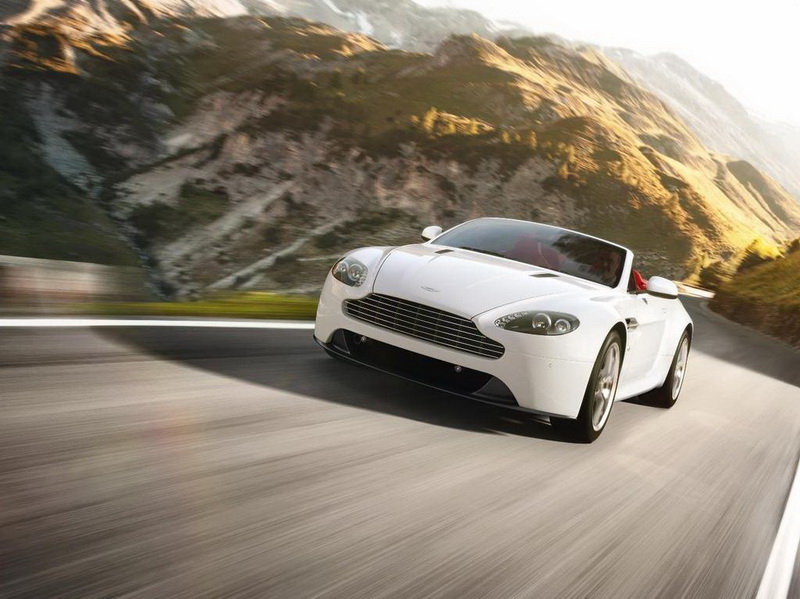 В Женеве показали обновленный Aston Martin V8 Vantage - ФОТОСЕССИЯ