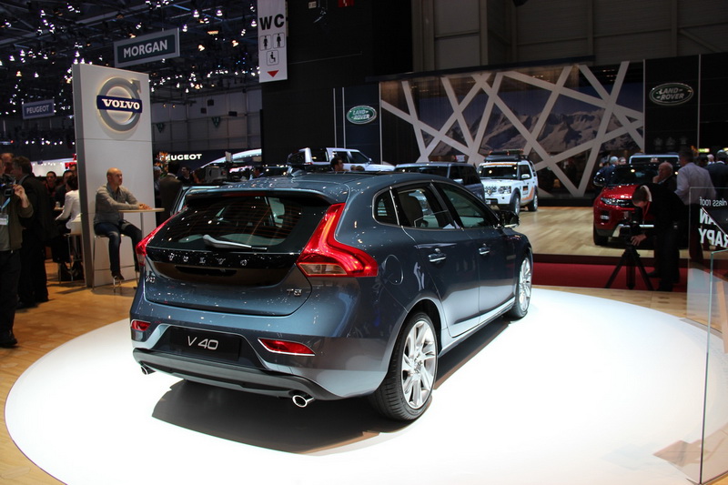Началось производство Volvo V40 - ФОТО