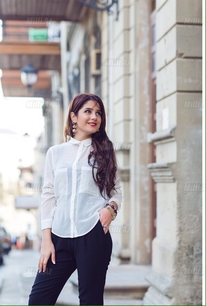 Teleaparıcı Nərmin Əlisoy: "Həyatımda biri var..." - FOTO