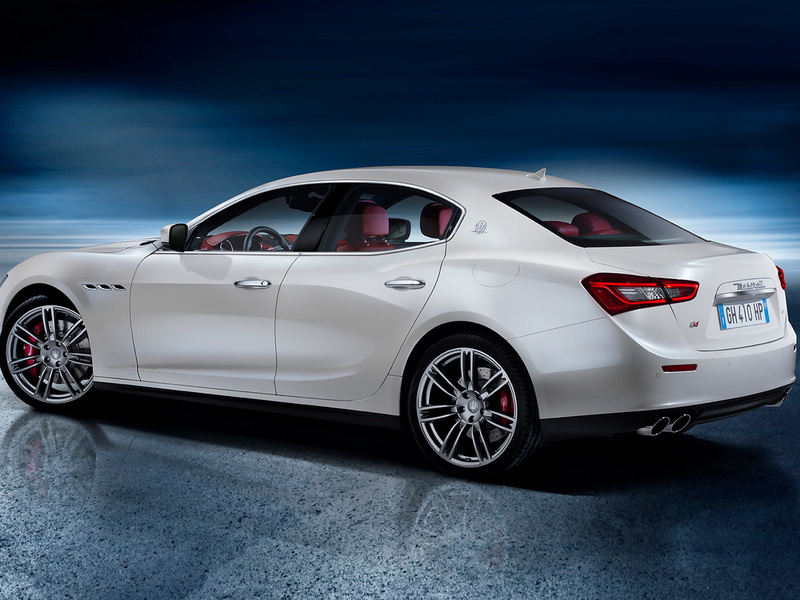 Maserati рассекретила конкурента BMW 5 и Mercedes E-класса - ФОТО