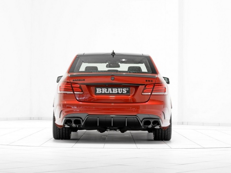 Brabus доработал очередной седан от Mercedes-Benz - ФОТО