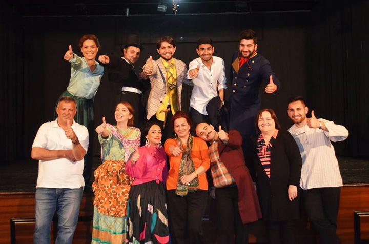 Азербайджанские студенты поставили пьесу Гоголя - ФОТО