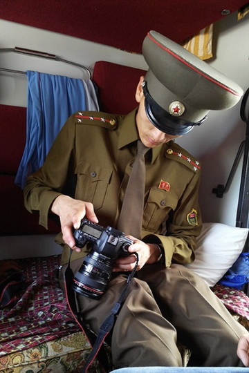 Новые снимки о жизни простых граждан Северной Кореи - ФОТО