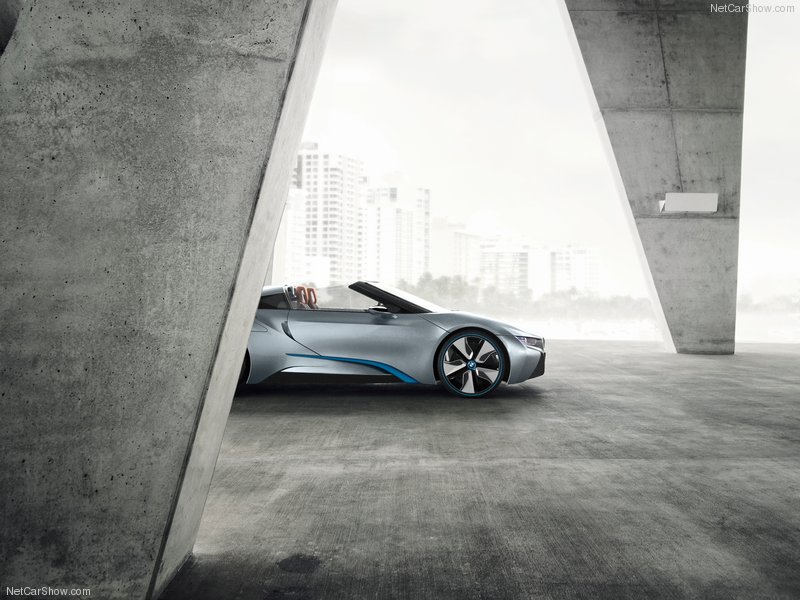 BMW представила новый гибридный концепт-кар 2013 года - ФОТОСЕССИЯ