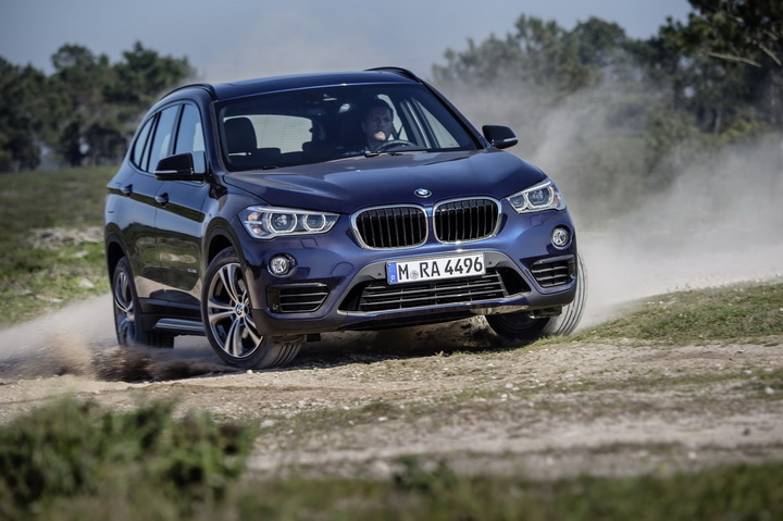 BMW официально представила новое поколение X1 - ФОТО