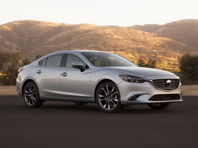 Mazda6 пережила первое обновление - ФОТО