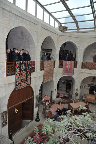 Премьер Мальты восхищен красотой азербайджанских ковров и Ичеришехер -ОБНОВЛЕНО - ФОТО