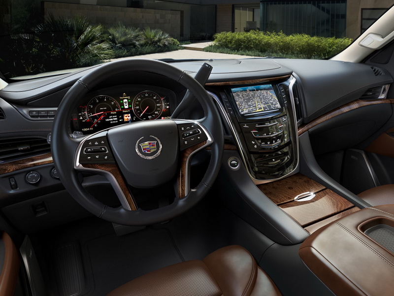 Новый Cadillac Escalade стал внедорожным лимузином - ФОТО