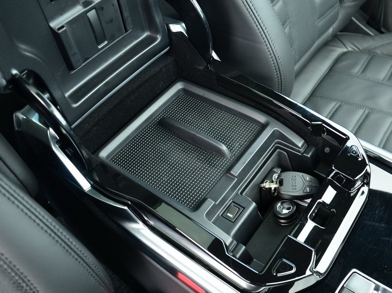 Измеряем градус спорта в новом Range Rover Sport - ФОТО