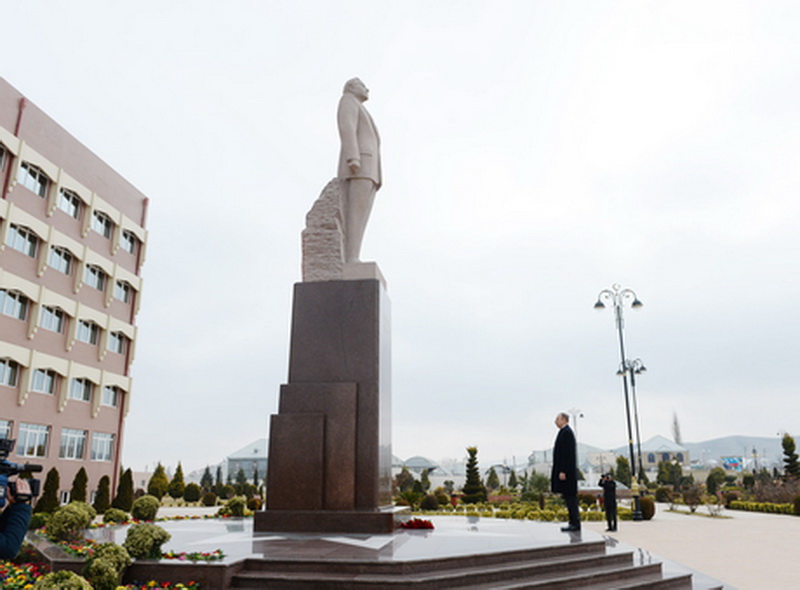 Поездка Президента Азербайджана в город Гянджу и Гейгельский район - ОБНОВЛЕНО - ФОТО
