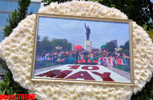 В Баку организован грандиозный "Праздник цветов" - ОБНОВЛЕНО - ФОТО