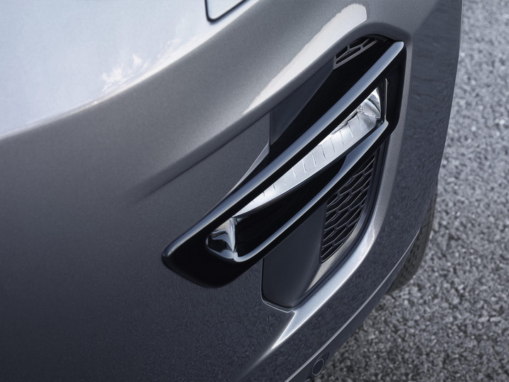 Последняя новинка Land Rover за полгода подорожала на полмиллиона - ФОТО