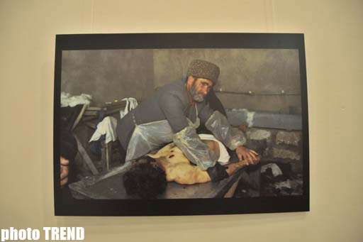 В Баку представлены работы французского фотографа о Ходжалинской трагедии - ОБНОВЛЕНО - ФОТО
