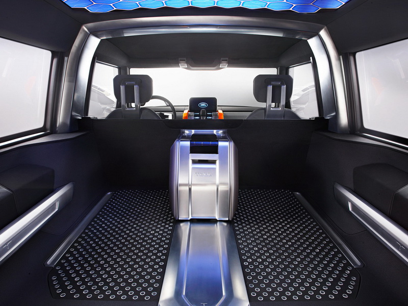 Маленький кроссовер Land Rover получил имя - ФОТО