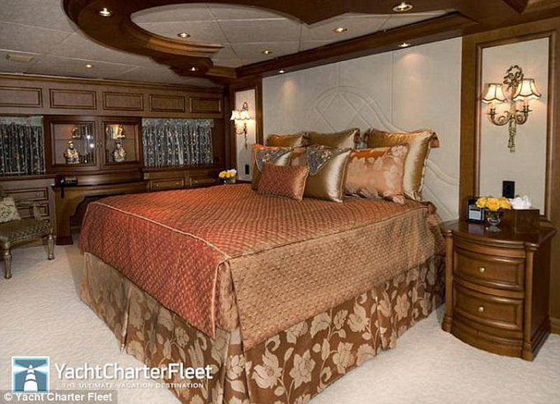 Яхта Ди Каприо из "Волк с Уолл-Стрит" выставлена на аренду - ФОТО