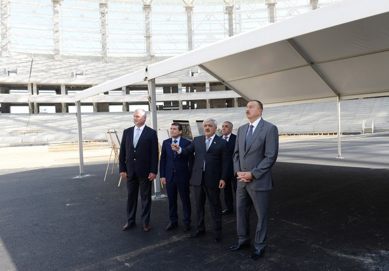 Президент Ильхам Алиев ознакомился с ходом работ по строительству Олимпийского стадиона, ряда дорожных объектов и восстановлению экосреды озера Беюкшор - ОБНОВЛЕНО - ФОТО