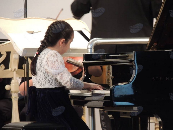 Воспитанники школы имени Тофика Гулиева блеснули на сцене Филармонии – РЕПОРТАЖ - ФОТО