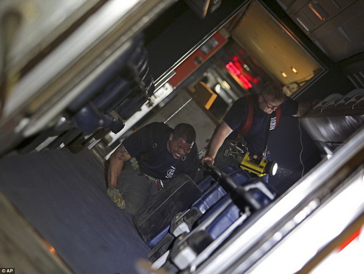 Американцы пережили ужас при крушении поезда - ОБНОВЛЕНО - ФОТО