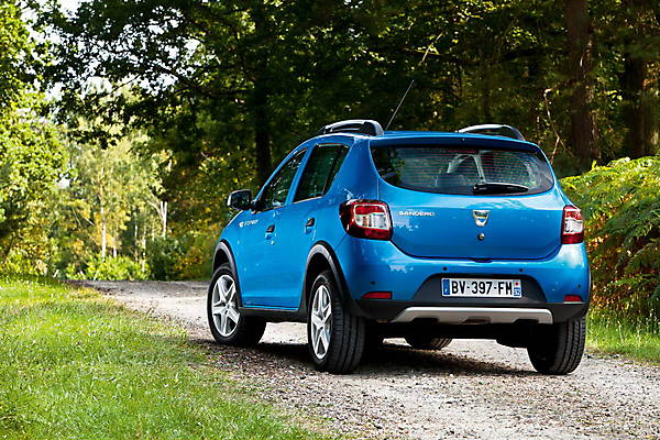Sandero Stepway: авто для плохих дорог и активного отдыха - ФОТОСЕССИЯ